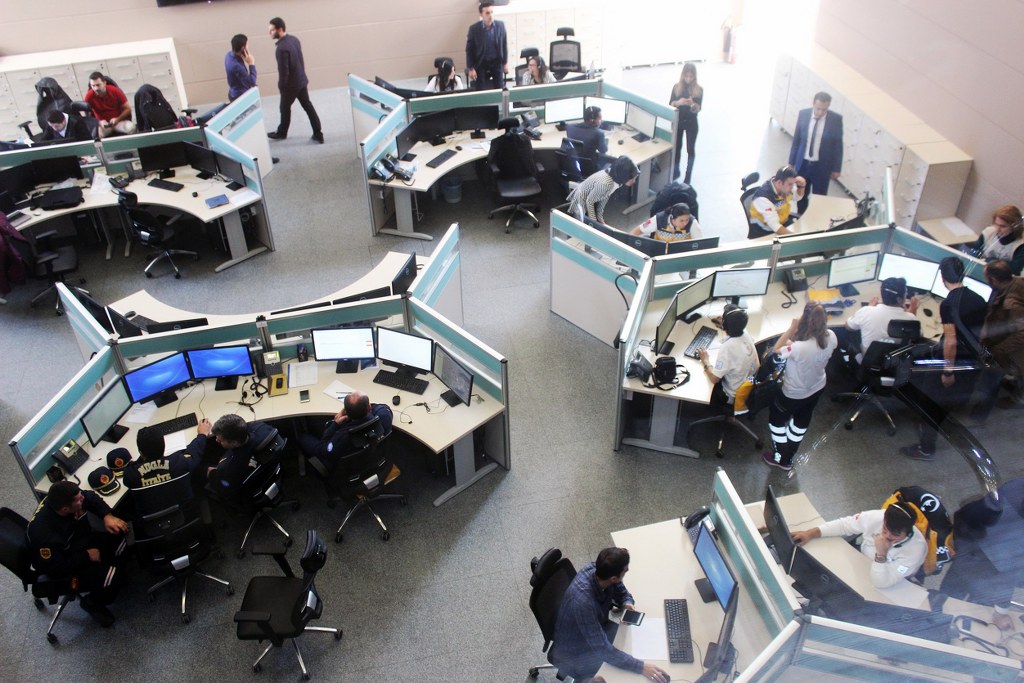 112 Acil Çağrı Merkezi’ne 10 yılda 11 milyon 900 bin çağrı eldi