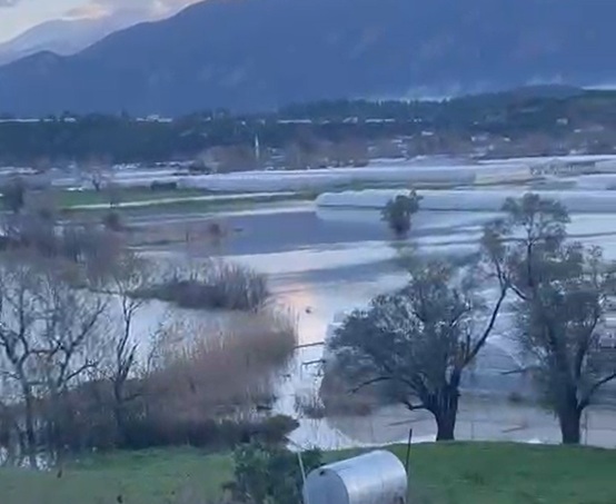 Seydikemer’de hasar gün ağarınca ortaya çıkmaya başladı