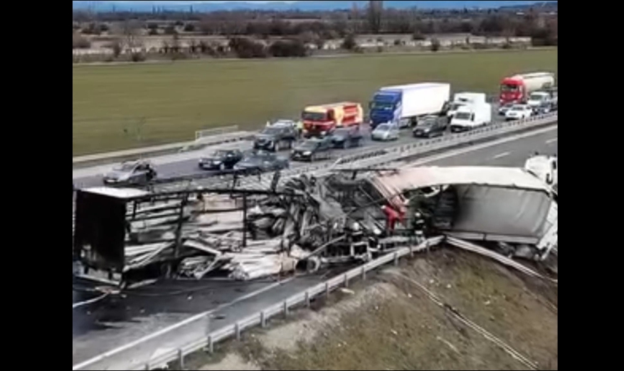  2 Türk şoför hayatını kaybetti