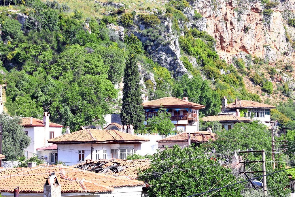 Eski Muğla evleri geleceğe miras kalıyor