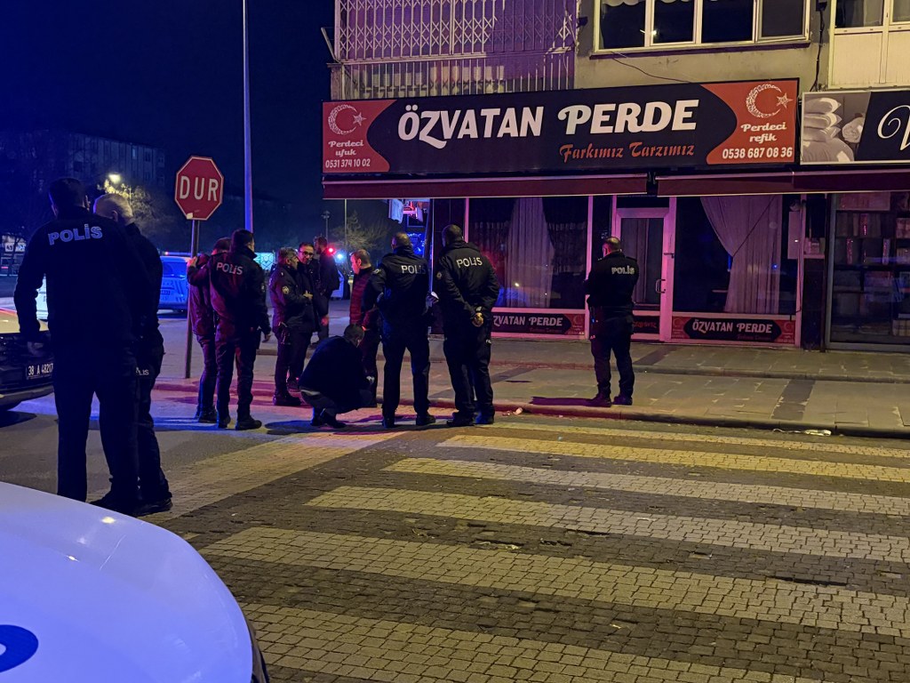 Bıçaklı kavga: 1 yaralı