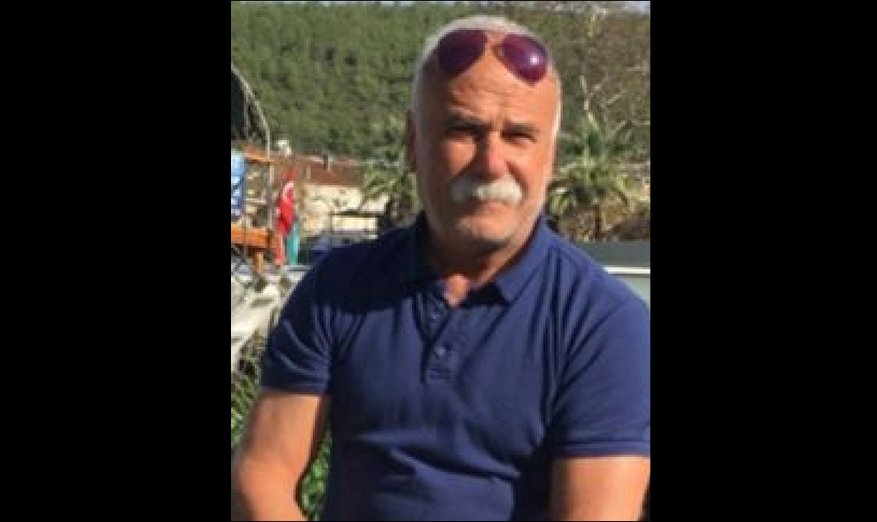 Tavuklarını yiyen köpekleri öldürdü 