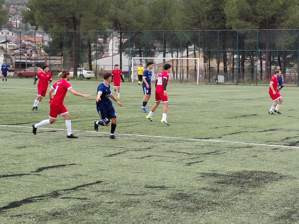 Fethiye’de fakülteler arası maç heyecan başladı