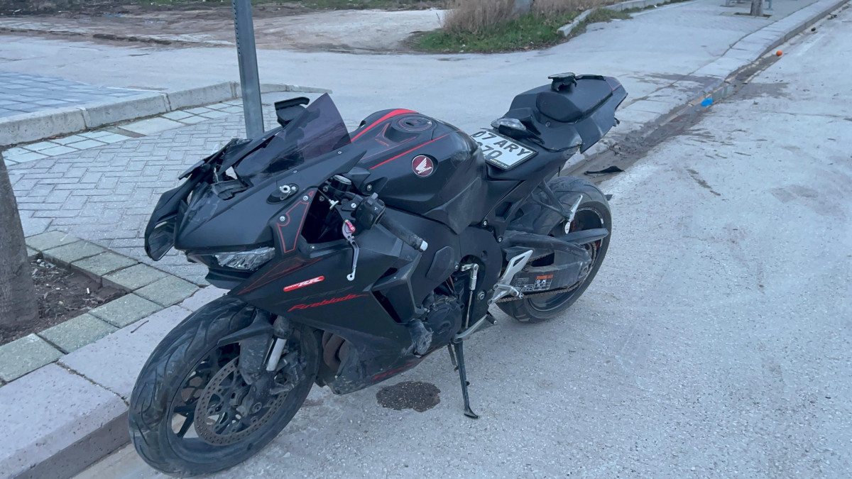 Bisikletli 72 yaşındaki vatandaşa motosiklet çarptı