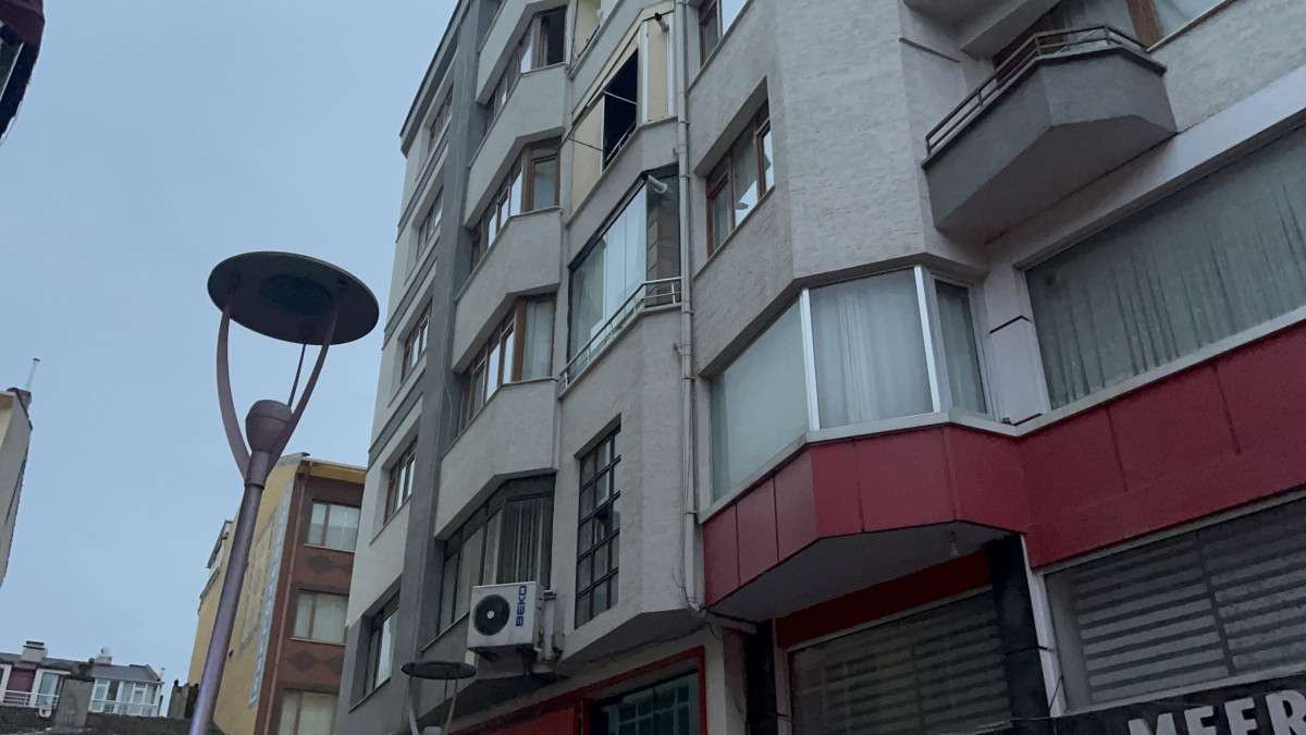 Ocaktan çıkan gaz anne ve iki oğlunu zehirledi