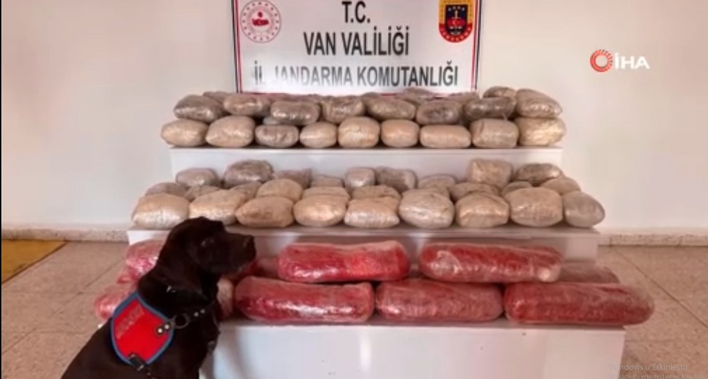 Uyuşturucu operasyonu: 406 kilogram uyuşturucu madde ele geçirildi