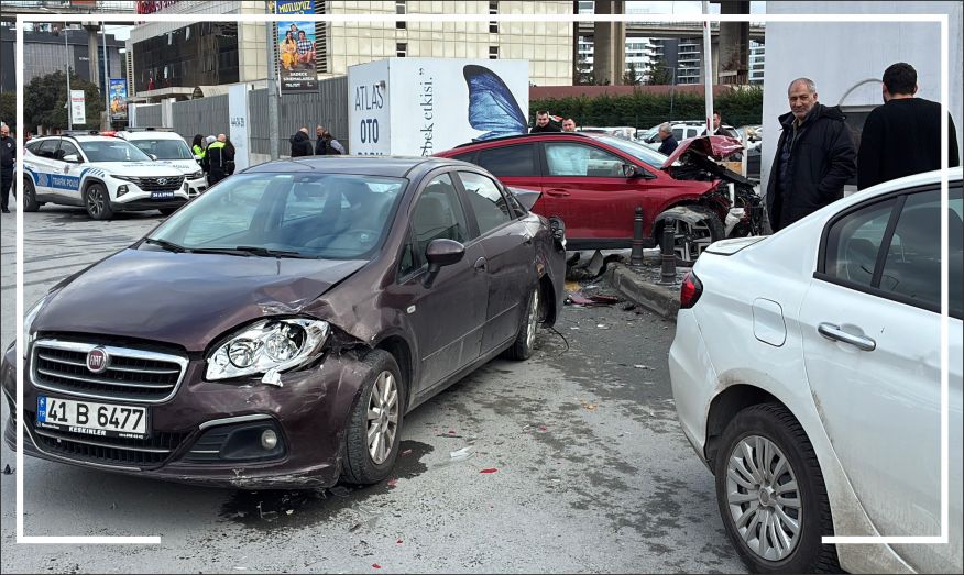 3 aracın karıştığı zincirleme trafik kazasında 2 kişi yaralandı