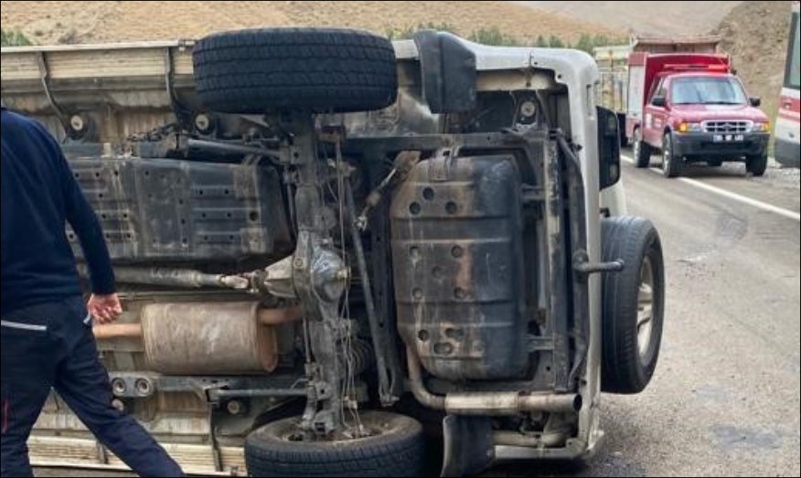 Zincirleme kaza: 8'i asker 13 ölü