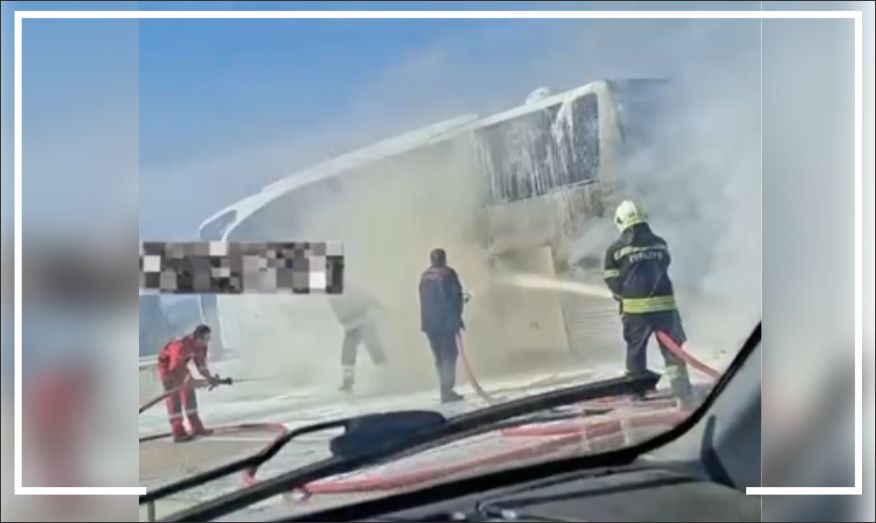 Seydikemer’de seyir halindeki yolcu otobüsünde yangın paniği