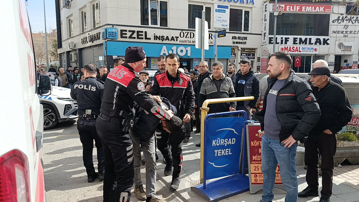 Husumetli kavgası: Kahvehaneye kurşun sıktı, 2 kişi yaralandı