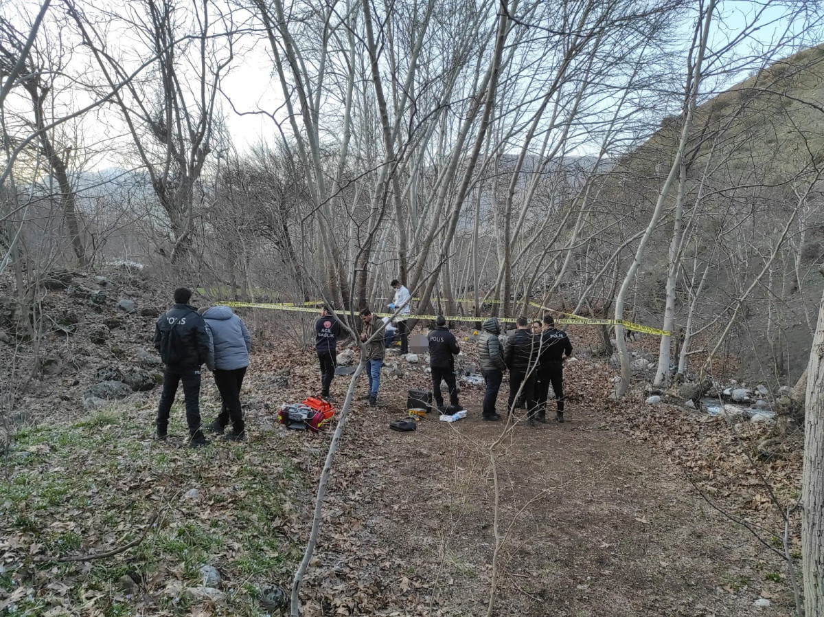 Dere yatağında bir erkek cesedi bulundu