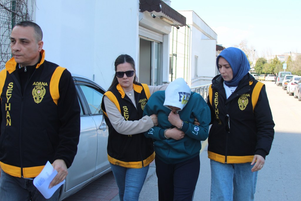 Karı-koca tartışmasında kadın kocasını bıçakladı