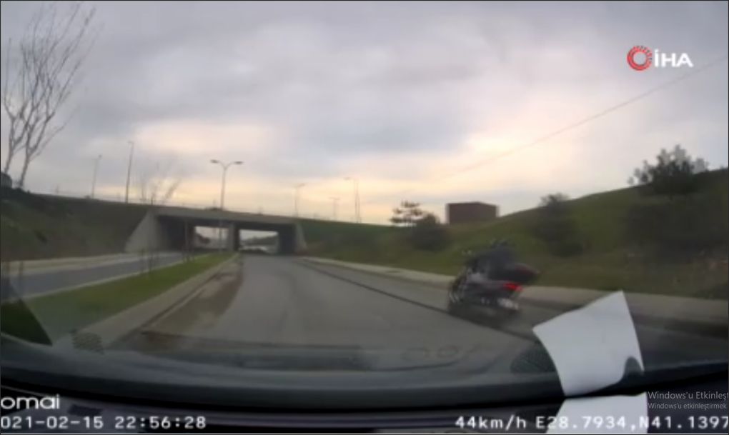 Yarım bırakılan yol çalışması kazaya neden oldu