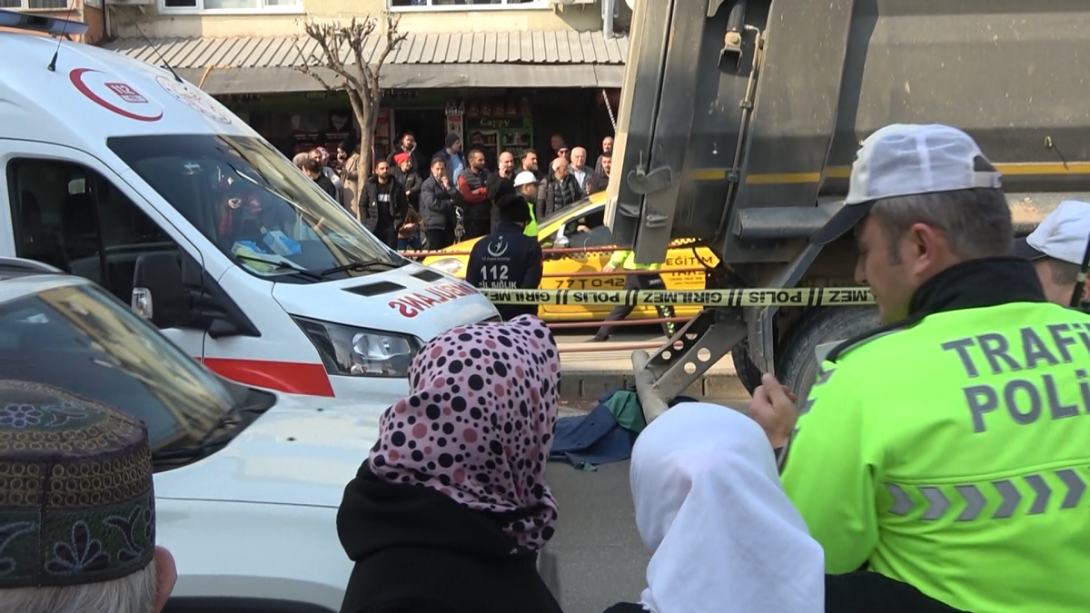 Kamyonun altında kalan yaşlı adam hayatını kaybetti