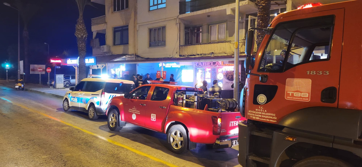 Villa kiralama ve emlak ofisinde korkutan yangın