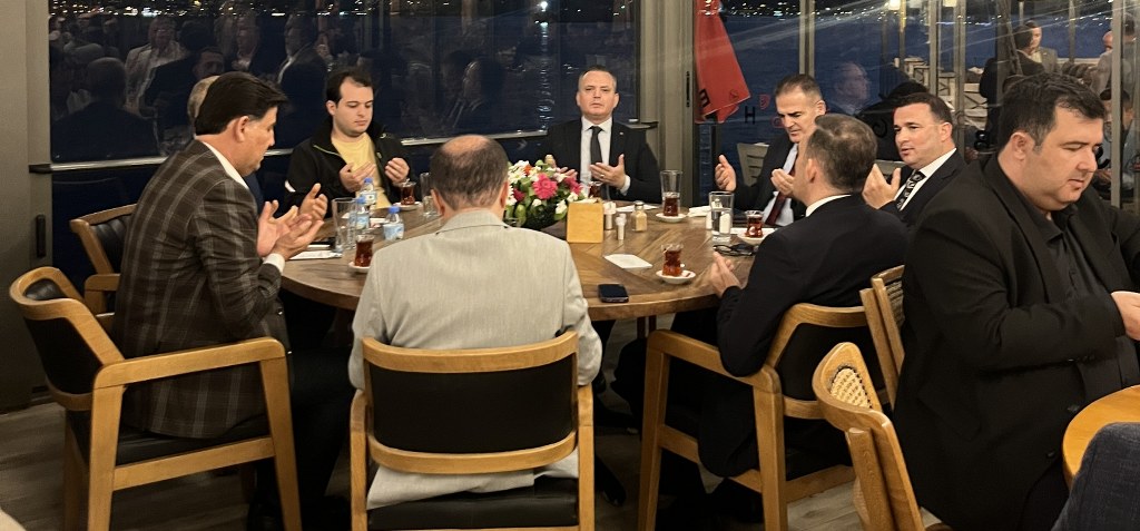 Ercan Torunoğulları’ndan örnek iftar organizasyonu