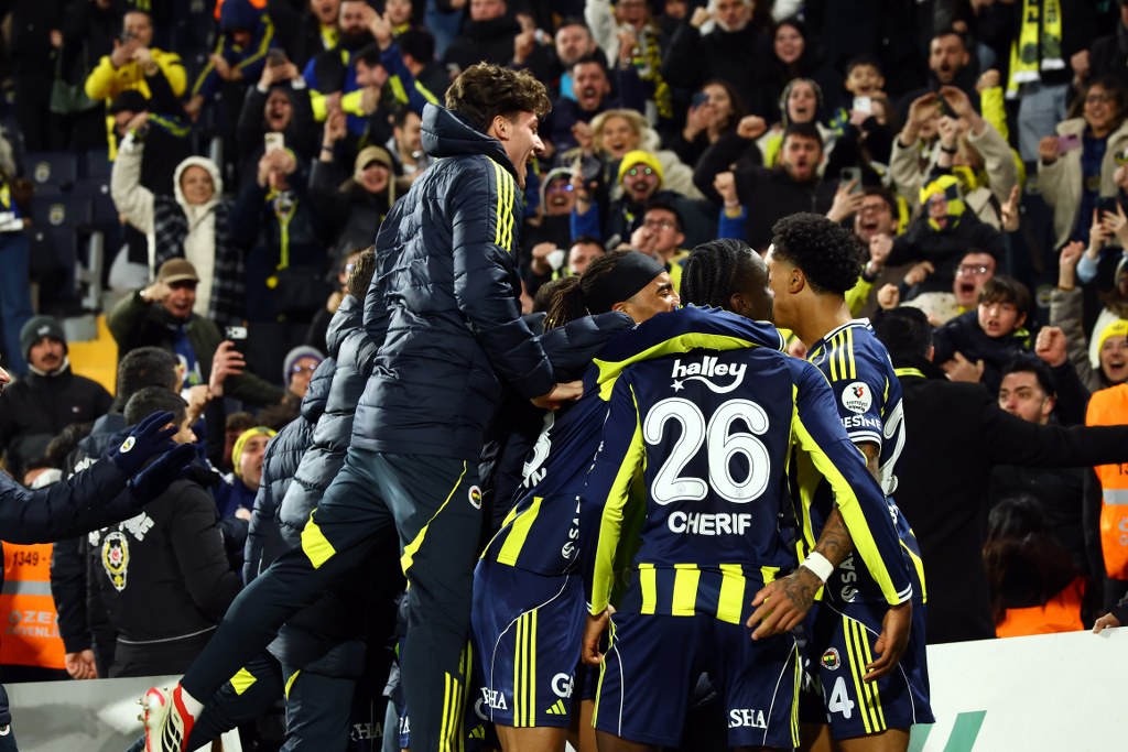  Fenerbahçe, 4 maç sonra Samsunspor'u mağlup etti