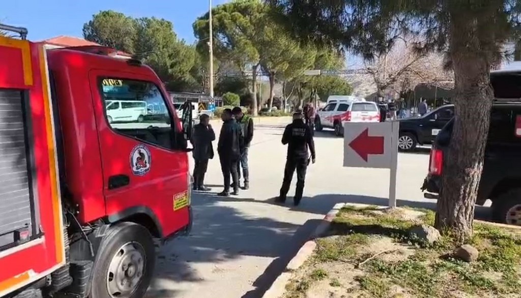 5 saatte 100’ü aşkın artçı deprem meydana geldi