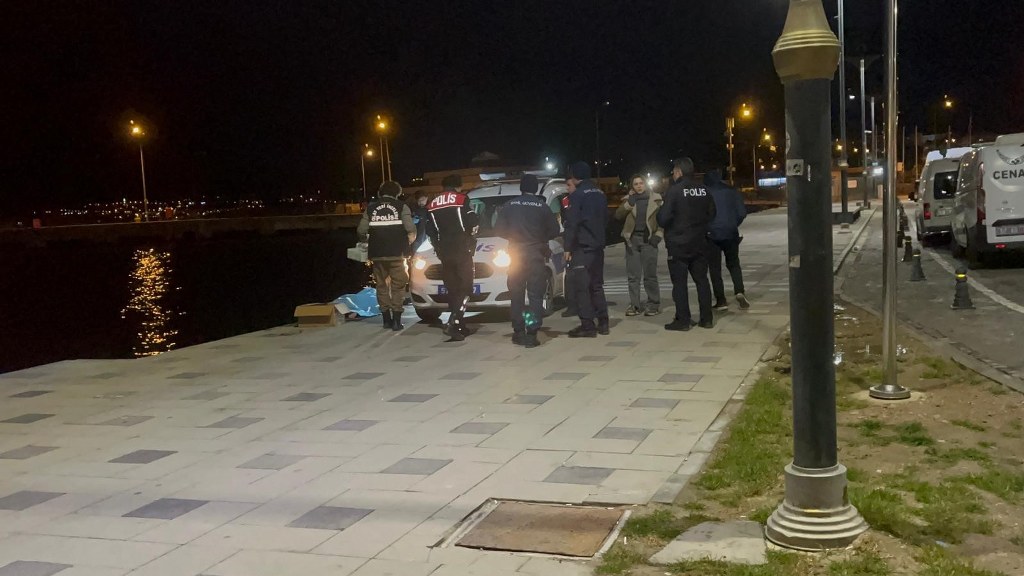 Bir kişi denizde ölü bulundu