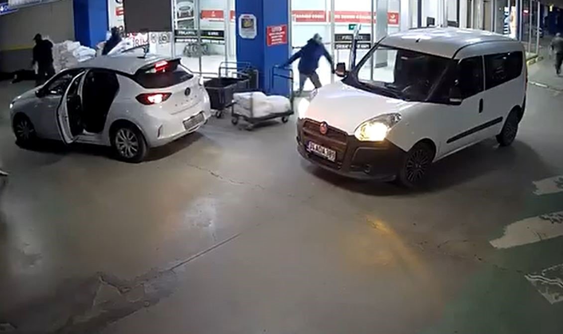 AVM'de 20 milyonluk soygun