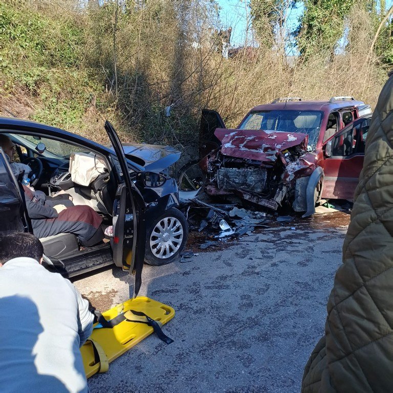 Trafik kazası: 6 yaralı