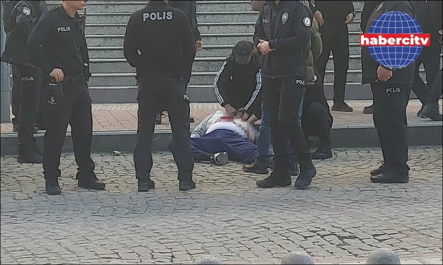 Adliye önünde kalbinden bıçakladı