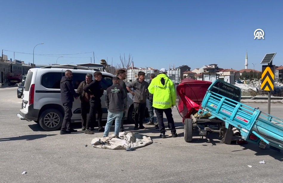 Trafik kazasında 1 kişi ağır yaralandı