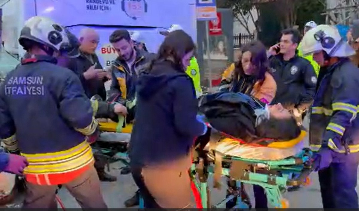 Minibüs, hafif ticari araç ve otobüse çarptı: 7 yaralı