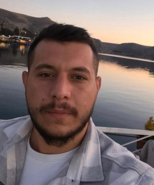 27 yaşındaki genç evinde ölü bulundu