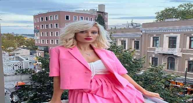 Sosyal medya fenomeni evinde ölü bulundu