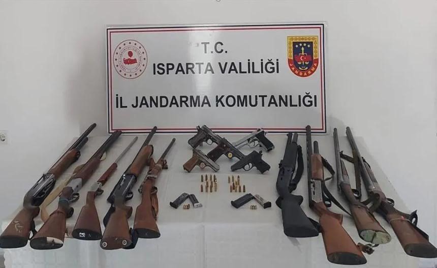 Ruhsatsız silah operasyonu: 5 şüpheli gözaltına alındı