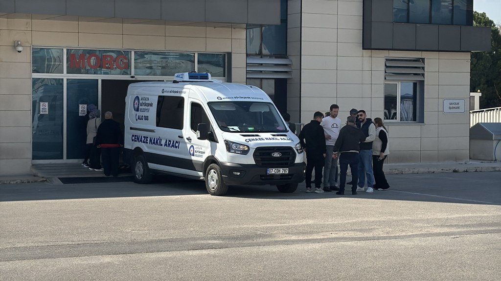 Devrilen motosikletin sürücüsü hayatını kaybetti