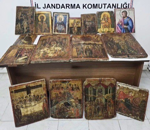 18. yüzyıla ait tablolar ele geçirildi