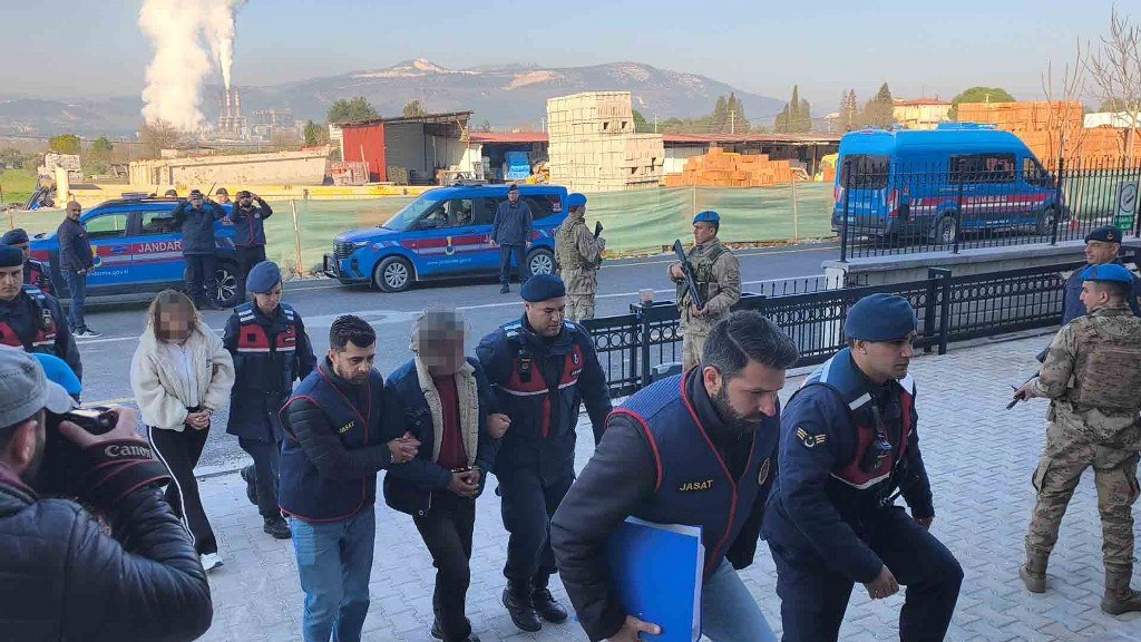 Yaşlı çiftin ölümüyle ilgili 4 kişi tutuklandı