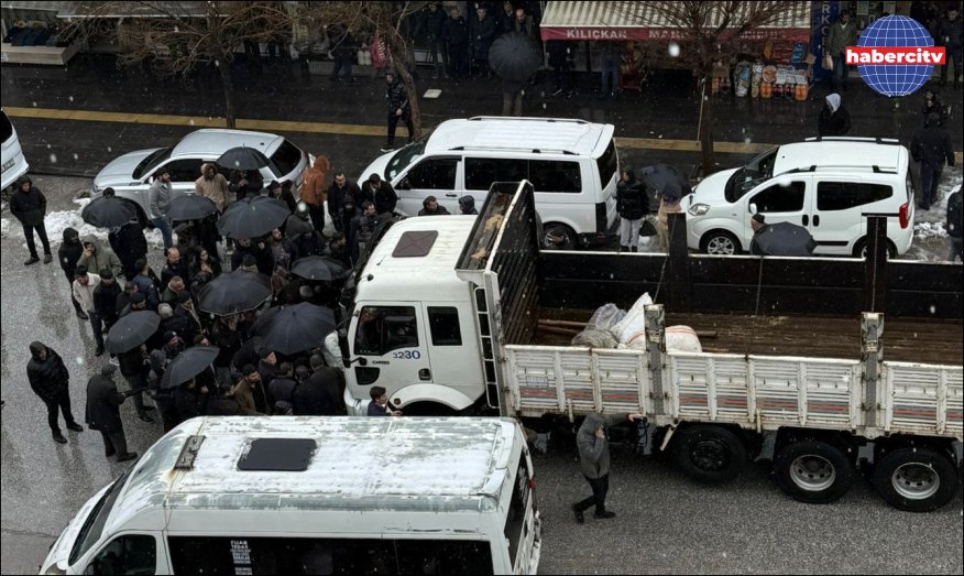 Kamyonun çarptığı yaşlı adam ağır yaralandı