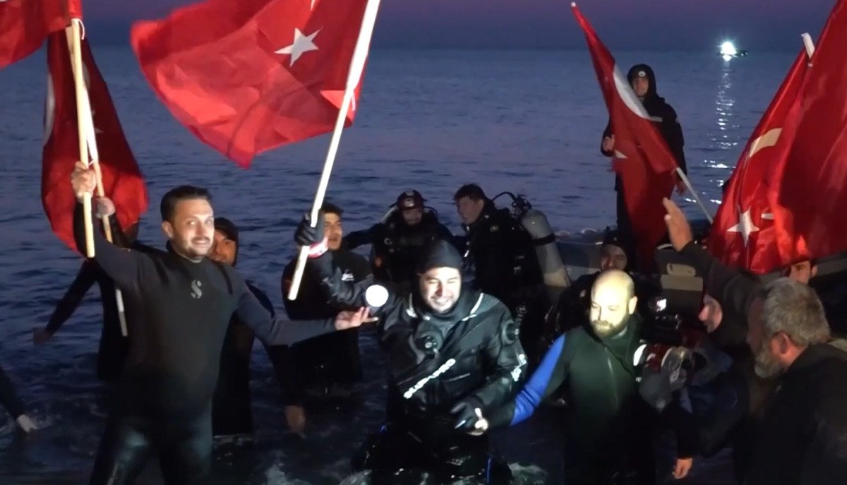 18 Mart anısına Anzak Koyu'nda 