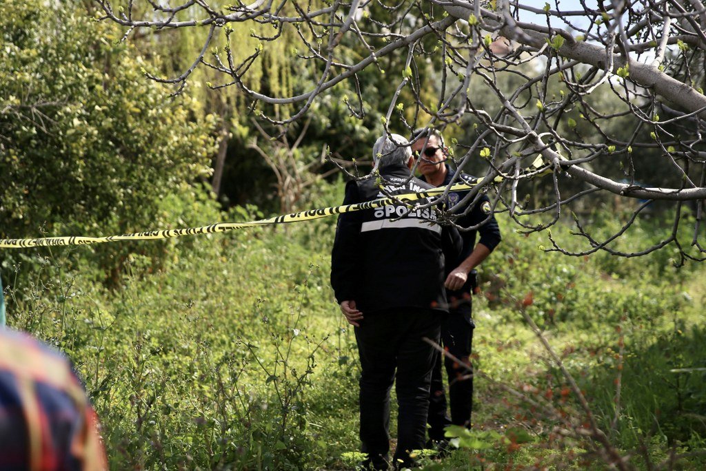 Fethiye'de yalnız yaşayan yaşlı kadın evinin bahçesinde ölü bulundu