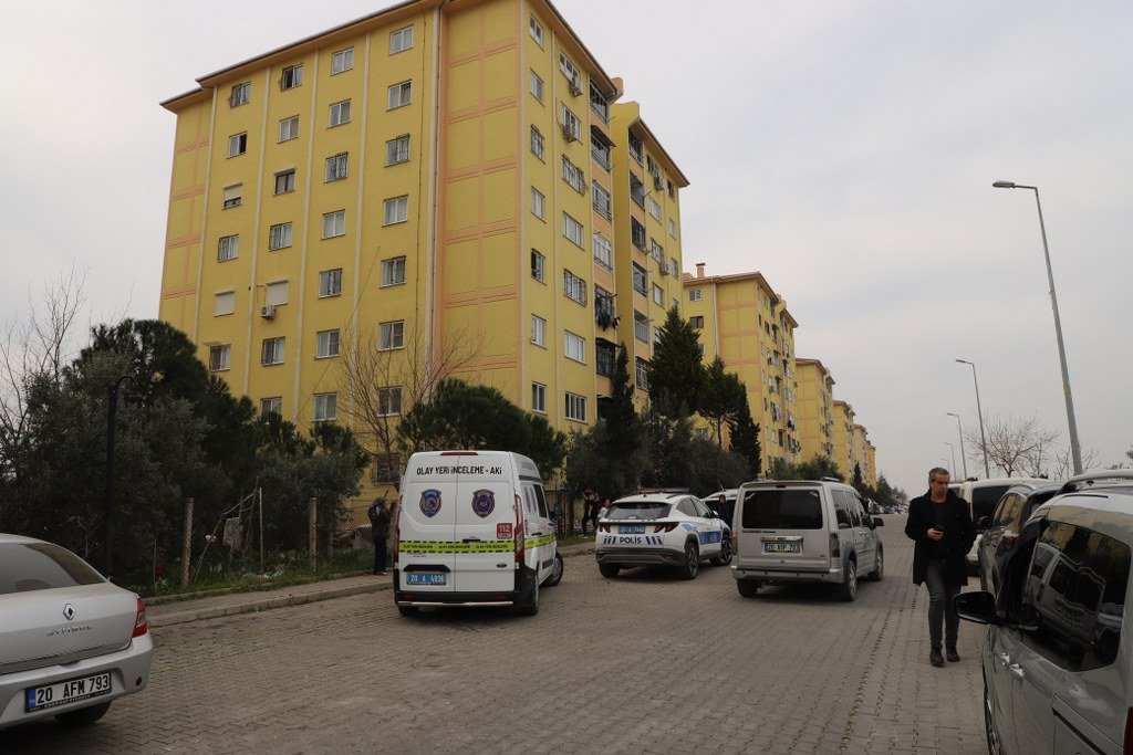 6'ncı kattan düşen çocuk ağır yaralandı