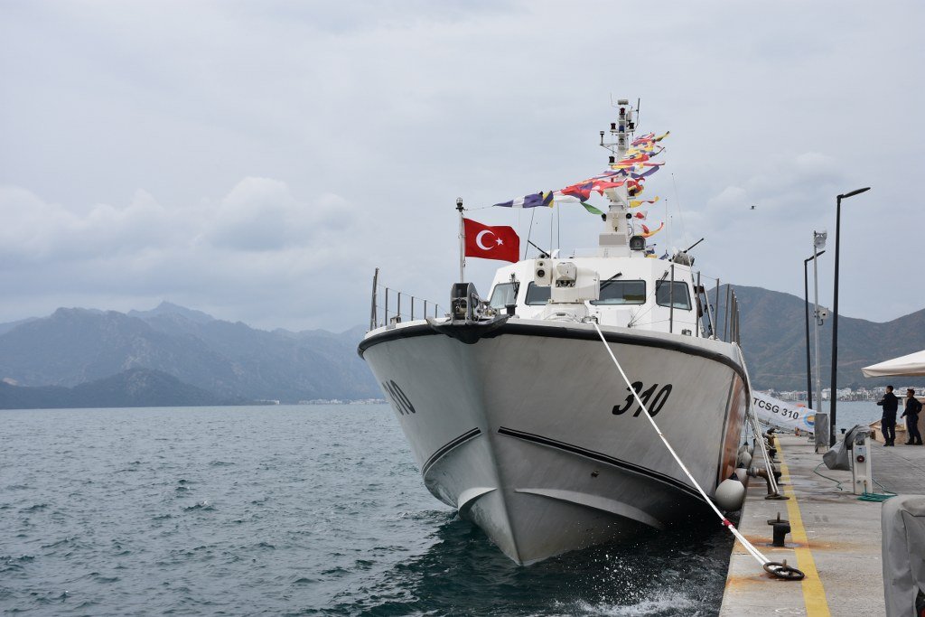 Muğla'da Sahil Güvenlik botları ziyarete açıldı