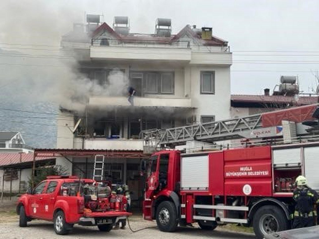Fethiye'de ev yangını