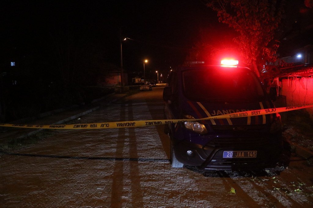 Tüfekle oynarken kazara arkadaşını öldüren çocuk gözaltına alındı