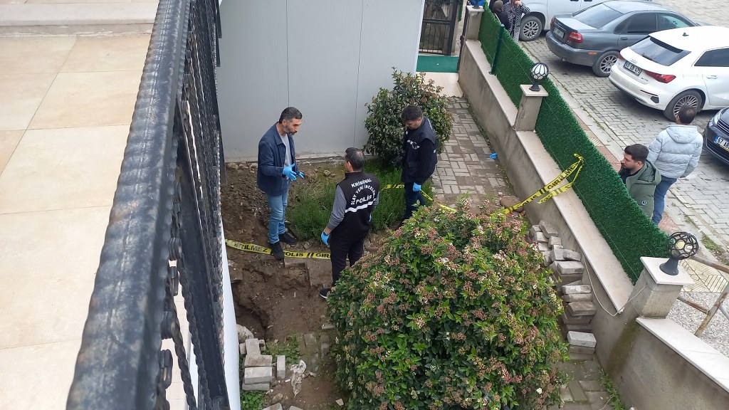 Merdivenden düştüğü iddia edilen kişi öldü