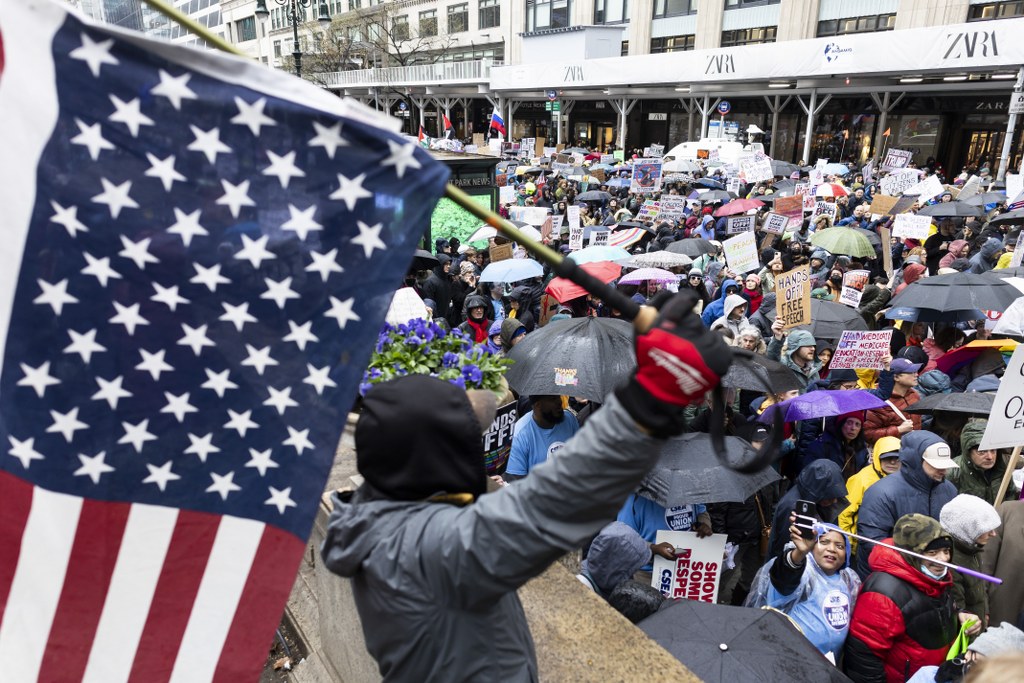 ABD karıştı, 50 eyaletinde Trump karşıtı gösteri