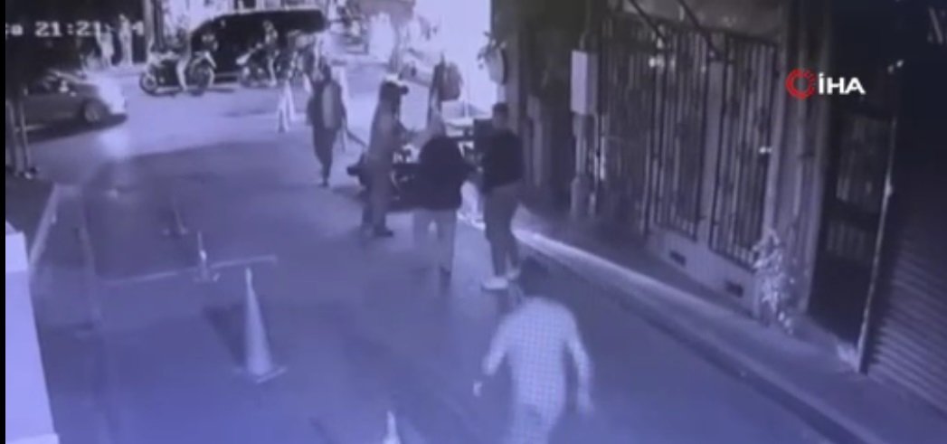 Kızını taciz ettiğini öne sürdüğü çocuğun babasını böyle bıçakladı