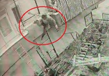 Düşerek ağır yaralanın ustanın elektrik akıma kapıldığı için düştüğü değerlendiriliyor