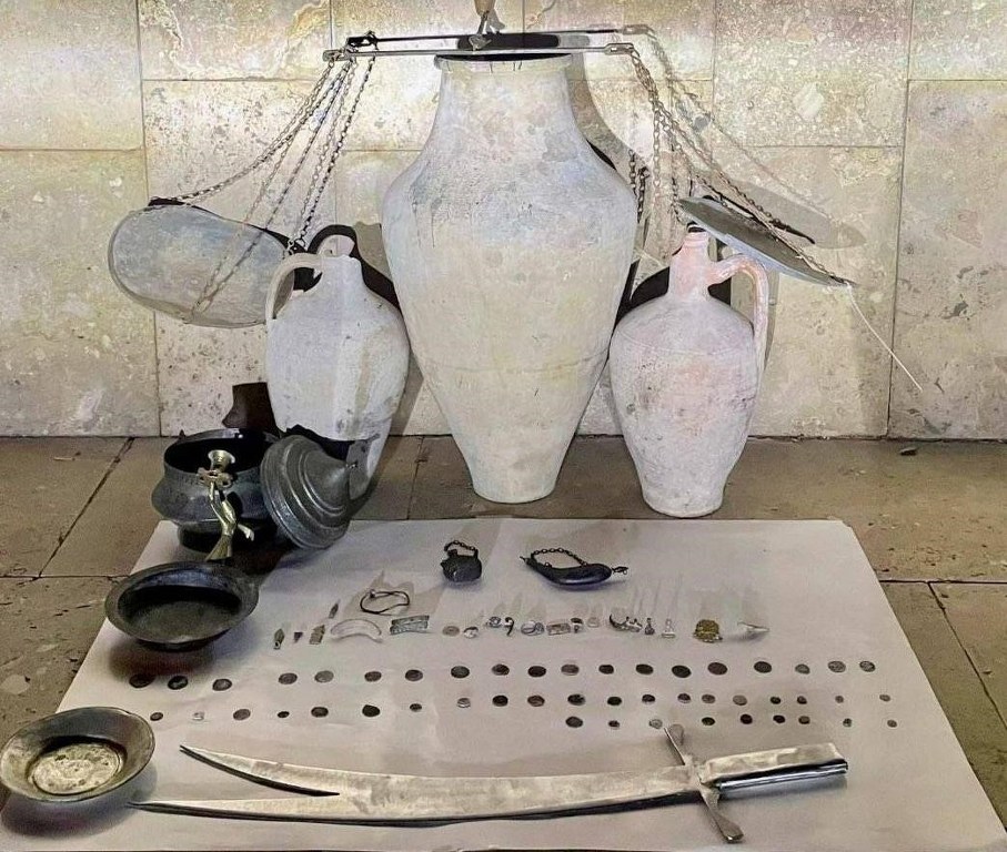 Kırşehir'de tarihi eser kaçakçılığı operasyonu: 79 adet tarihi obje ele geçirildi