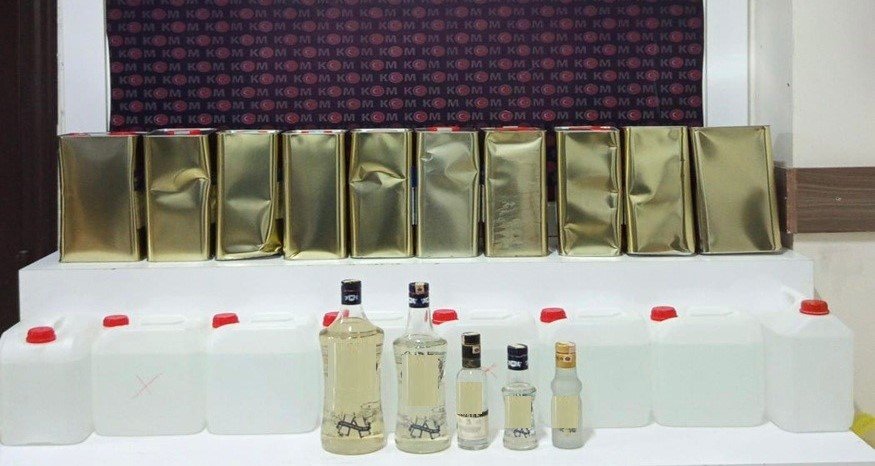 Kargo paketinden sahte içki çıktı