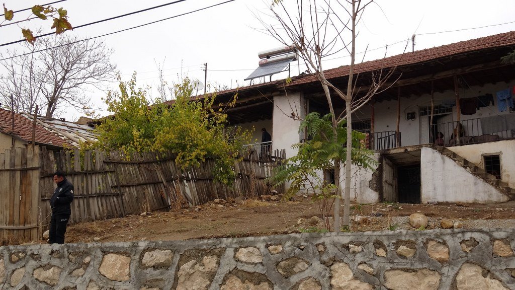 86 yaşındaki adam evinde ölü bulundu