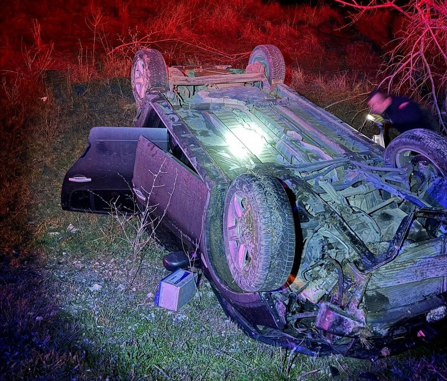 Otomobil takla attı: 2 yaralı