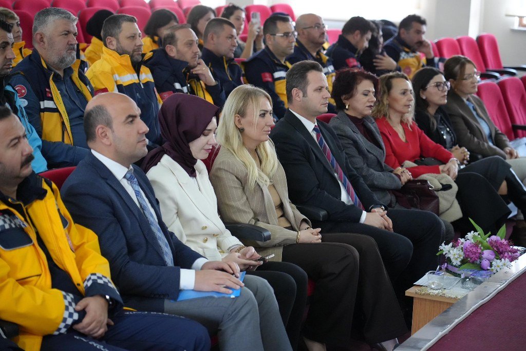 1–7 Aralık Acil Sağlık Hizmetleri Haftası etkinlikleri başladı